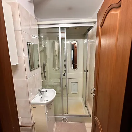 Apartment A&c *
